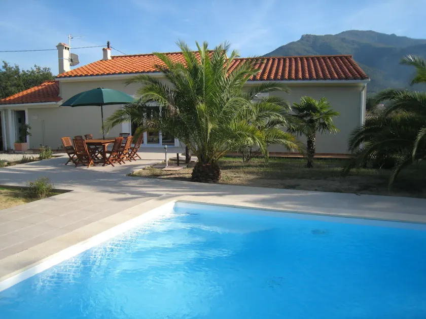 Ferienhaus  mit privatem Pool am Fuße der Pyrenäen und in Strandnähe - Image 1