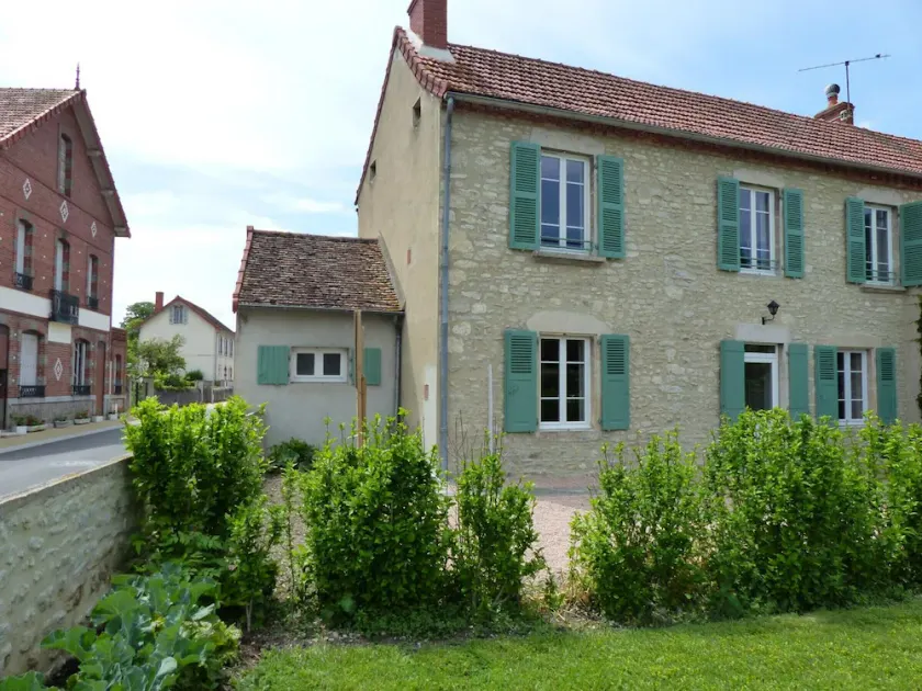 Cottage Saint-Bonnet-de-Rochefort, 3 camere da letto, 6 persone - Image 1