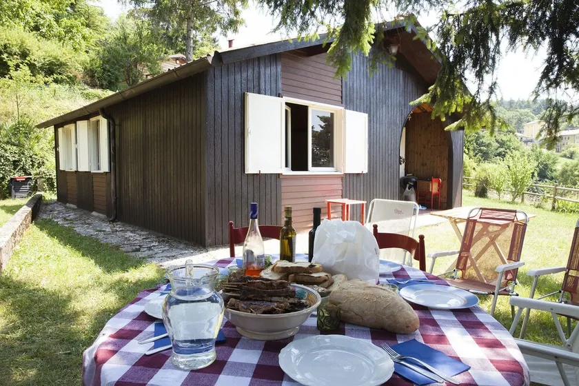 Hermoso chalet de montaña, con vistas al lago de Garda, cerca de Verona Wifi gratuito - Image 1