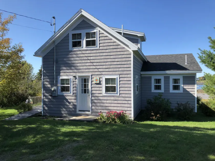 Cottage on Sawyer’s Cove - Image 1