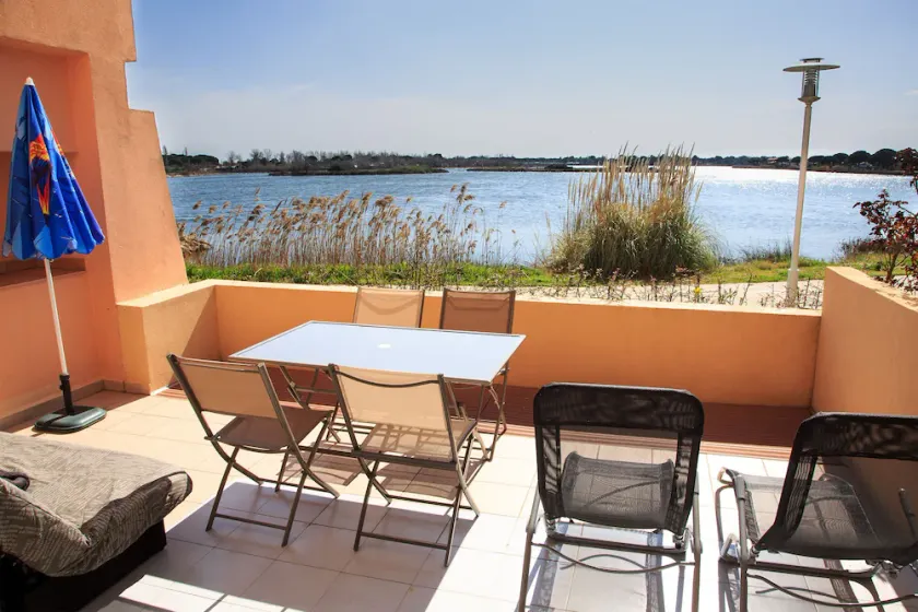 Appartement face au Lac Salonique - Image 1