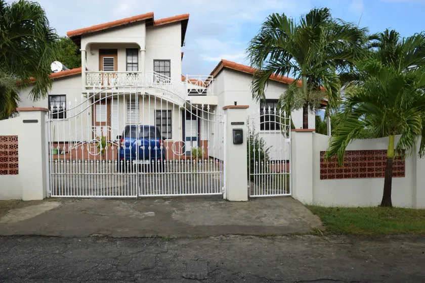 Three Bedroom  Bungalow  with Swimming Pool, 3/4 Acre of Land,  Sleeps 7 - Image 1