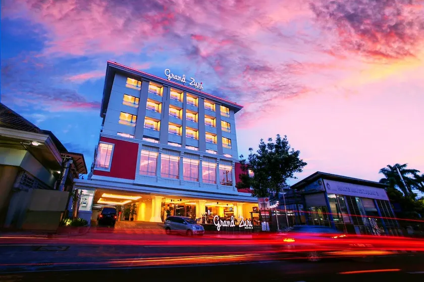 Grand Zuri Malioboro - Image 1