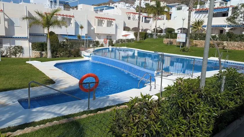 Beachfront Oasis Del Mar I – Ground Floor 2 Bed / 2 Bath with Pool - Image 1