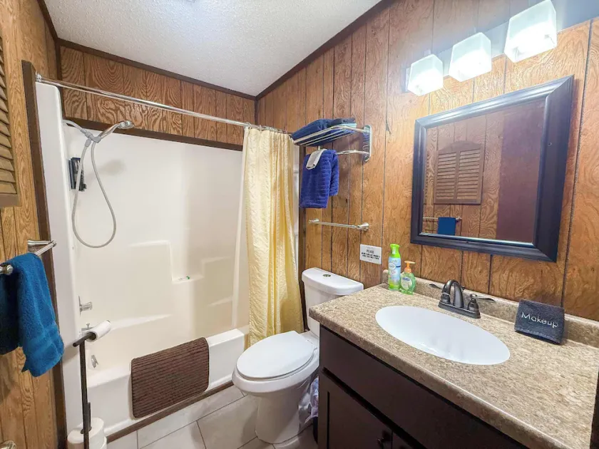 Big Powderhorn Chalet, Sauna, Trails, Waterfalls, Lake Superior, Cabin Fevers 2 - Image 1