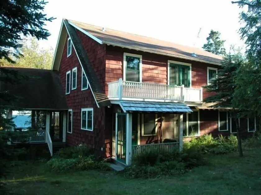 Cedar Cliff Retreat - Atemberaubende 1920er Handwerker am Lake Superior Shore - Image 1