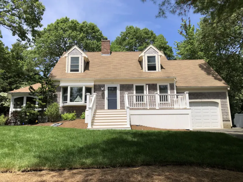 10 Min. Walk to Beach!  Fully stocked house! Awesome Fall and Winter Getaway! - Image 1