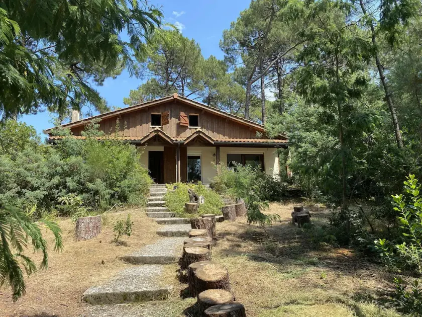 135 - Chalet idéal pour 8 personnes à Maubuisson - Image 1