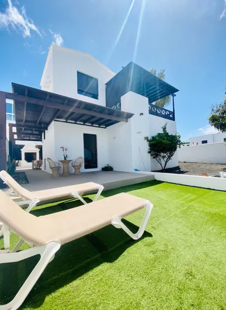 Villa two steps from the beach. - Image 1