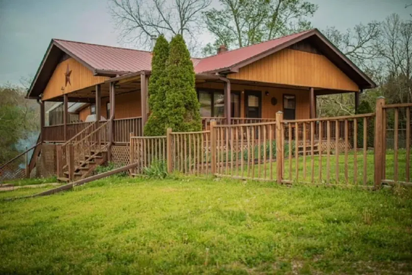 Cozy Cabin in the HEART of the Ozark National Scenic Riverway! - Image 1