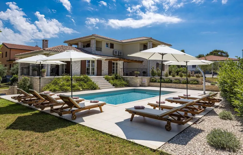 Amazing home in Umag with sauna - Image 1