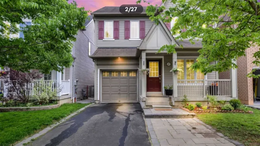 Detached 3 BR home in Ajax,ON - Image 1