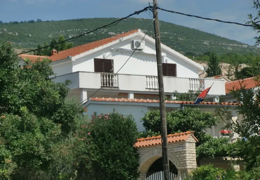 Apartment Tina - Image 1