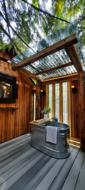 Camping/Glamping in the Shuswap- Private .25 acre minutes from the lake. - Image 1