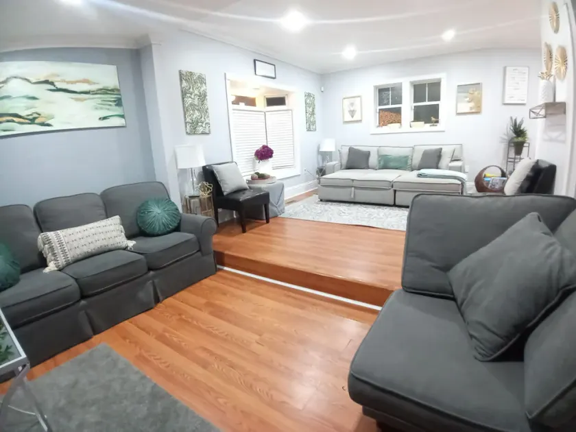 Downtown DC. Heart of Eckington Sleeps 14 4BR  8 Beds + 3.5 Baths 3-Car Parking - Image 1