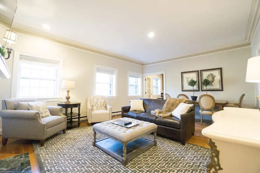 Grand 3. 5 BR / 2 BA Penthouse Duplex à Beacon Hill de Boston - Image 1