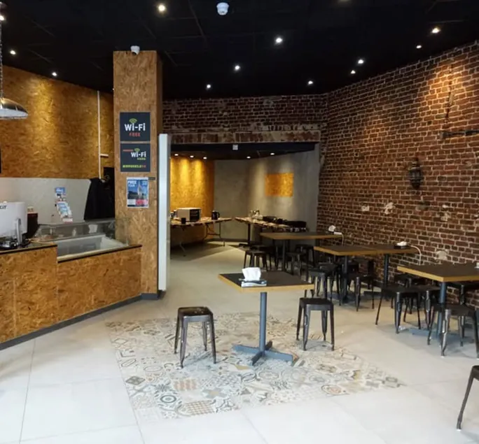 Urban City Centre Hostel - Image 1