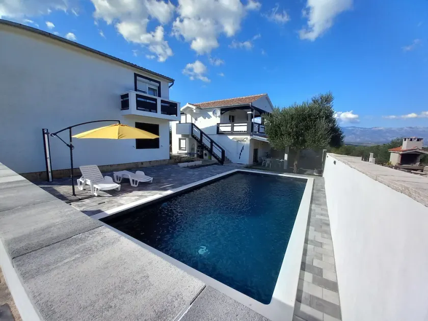 Apartment with a pool mountainview near the sea! - Image 1