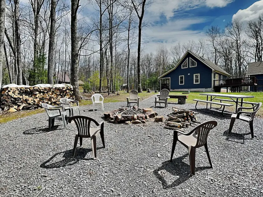 Black Bear Retreat by Taylor Made Deep Creek - Image 1