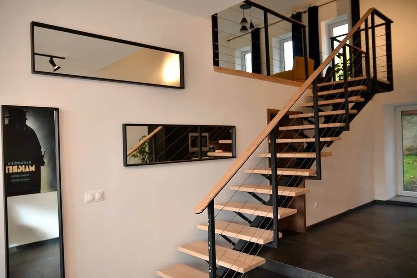 Industrial loft in a former barn - Image 1