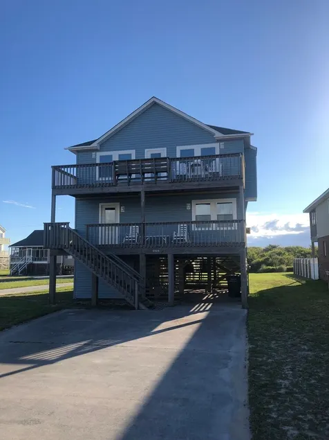 Orange Sky OBX, 3br 2-1/2 Bath, 15.5 Mp On The Beach Road, Pet Friendly - Image 1