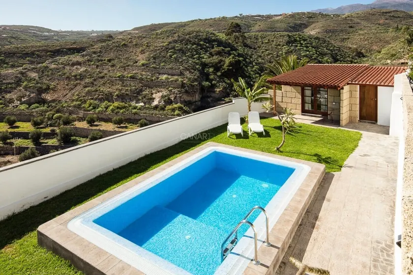 Charming Refurbished 18th Century Cottages in Arico Nuevo - Image 1