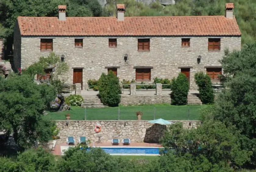 Casa rural  aislada con piscina privada, jardín, terraza y barbacoa - Image 1
