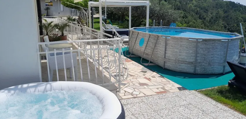 Apartments Milok - Image 1
