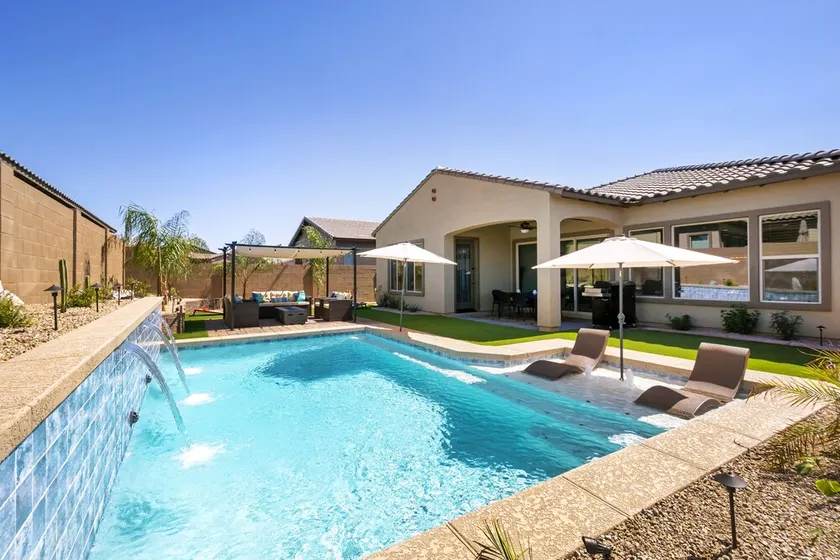 Beautiful 4 Bdrm 3 Bath Home with Private Heated Pool - Image 1