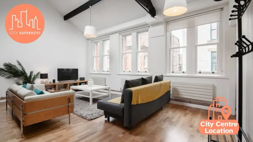 Beamed Northern Quarter Loft | 2 Bed | Sleeps 6 - Image 1