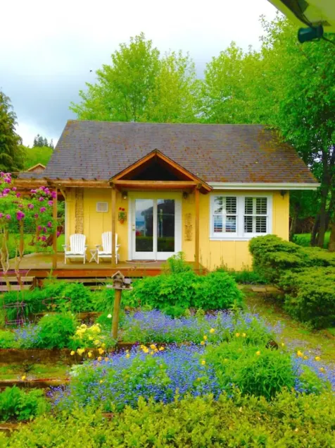 It's Another Beautiful Day At Cabernet Cottage in Langley, On Whidbey Island - Image 1