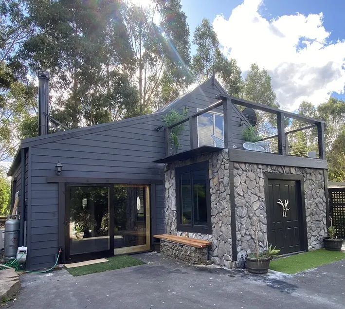 \"Our Retreat\" sleeps 8, 25 min to Mt Buller village - Image 1
