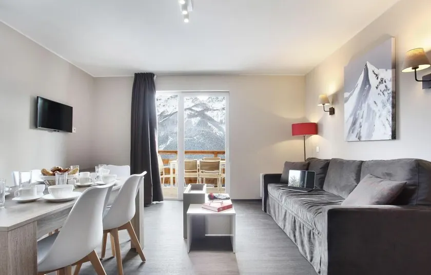 Wifi, swimming pool, tv, ski locker, 54m², Pra Loup - Image 1