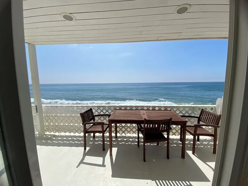 Merveilleuse escapade en bord de mer sur une plage de sable de sable sec - Étoile de mer - Image 1