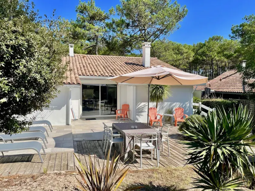 Maison de vacances idéale à Hourtin-Plage avec wifi et très proche de la plage - Image 1