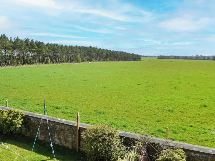 Low Chibburn Farm Cottage - Image 1
