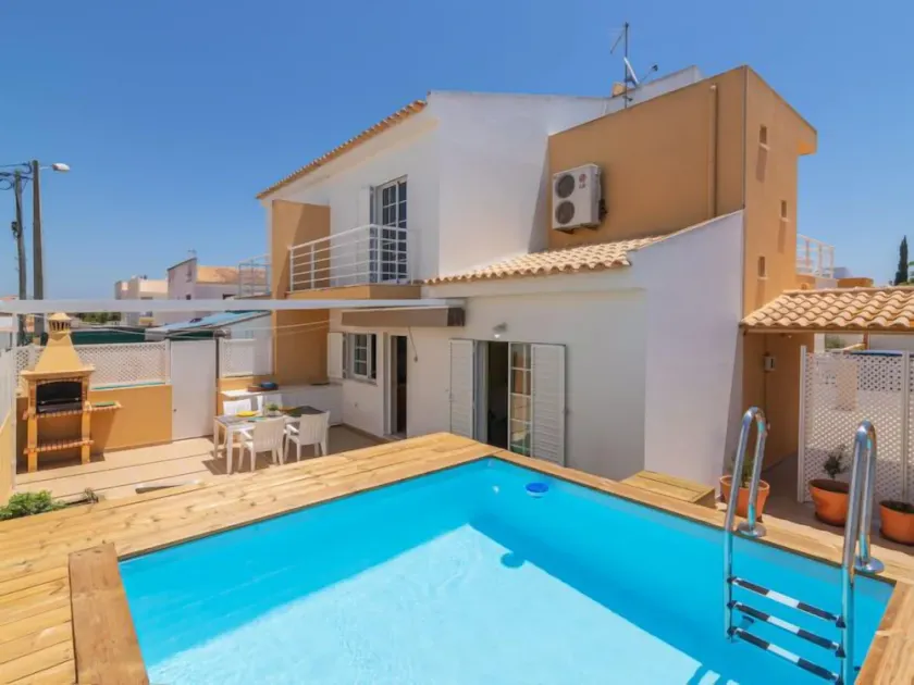 Holiday Home Sunny Home by Interhome - Image 1