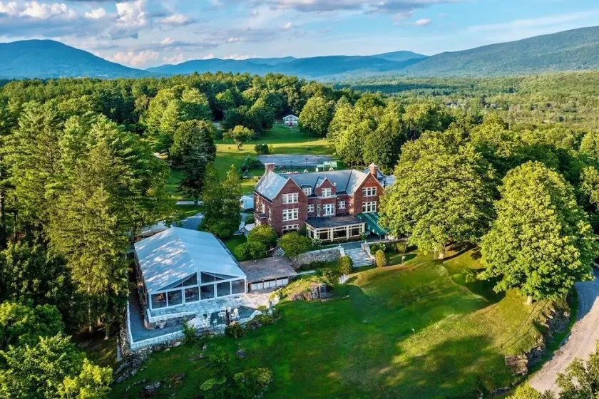 15 bedroom/14 bath inn is your private home! Weddings, Reunions, Sleep 32 -100! - Image 1