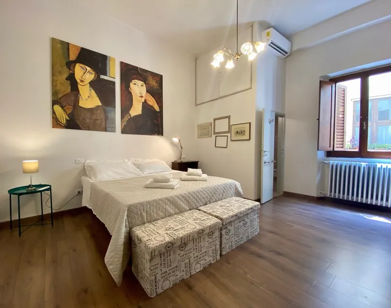 Pinzochere - Two Bedroom Apartment, Sleeps 4 - Image 1