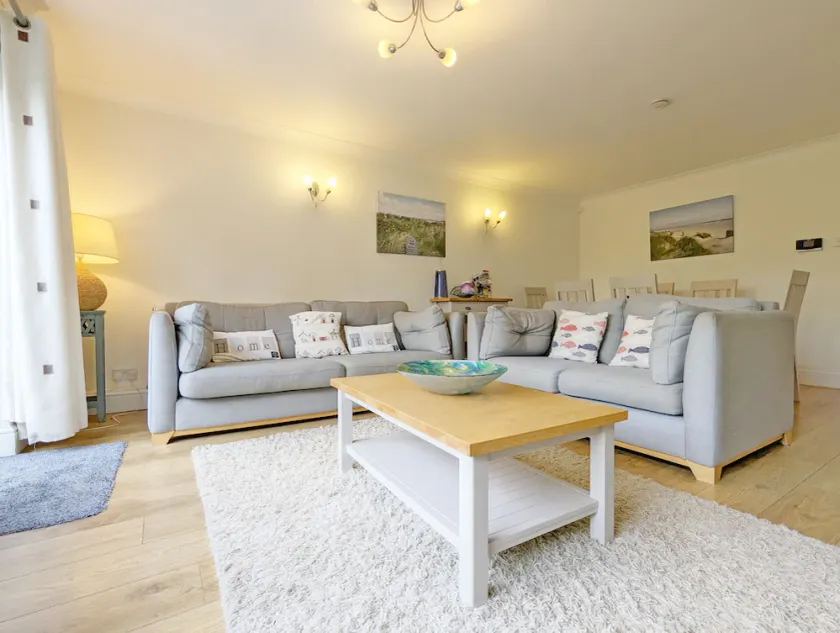 A family house that sleeps 5 guests  in 3 bedrooms - Image 1
