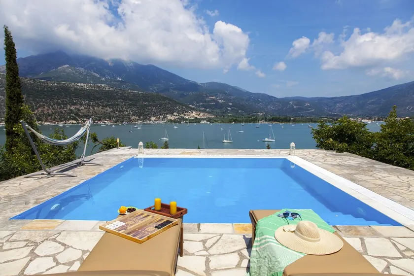 Villa privée à Lefkada avec piscine idéale pour famille et amis - Image 1