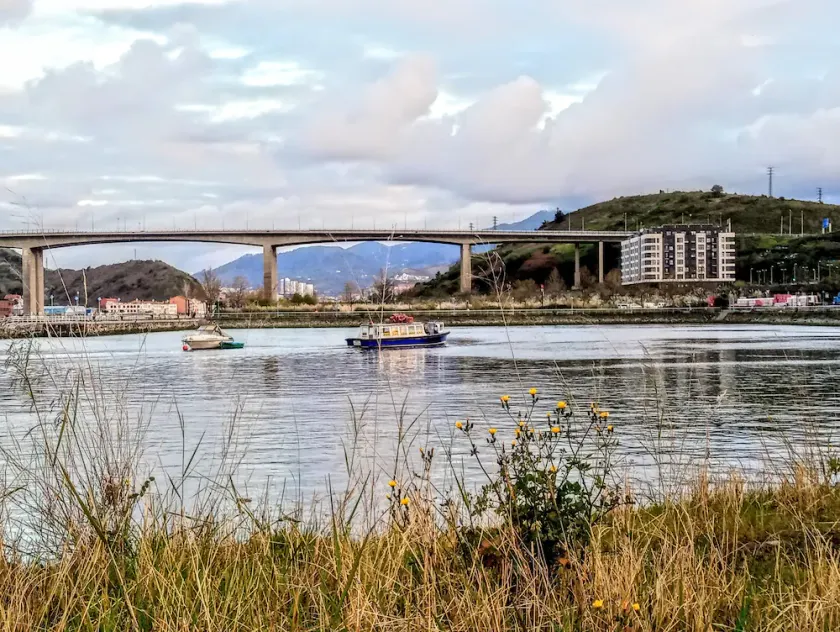 Riverside House Homeaway - Image 1