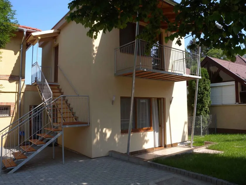 Ferienwohnung mit moderner Einrichtung nur 120 m vom Strand - Image 1