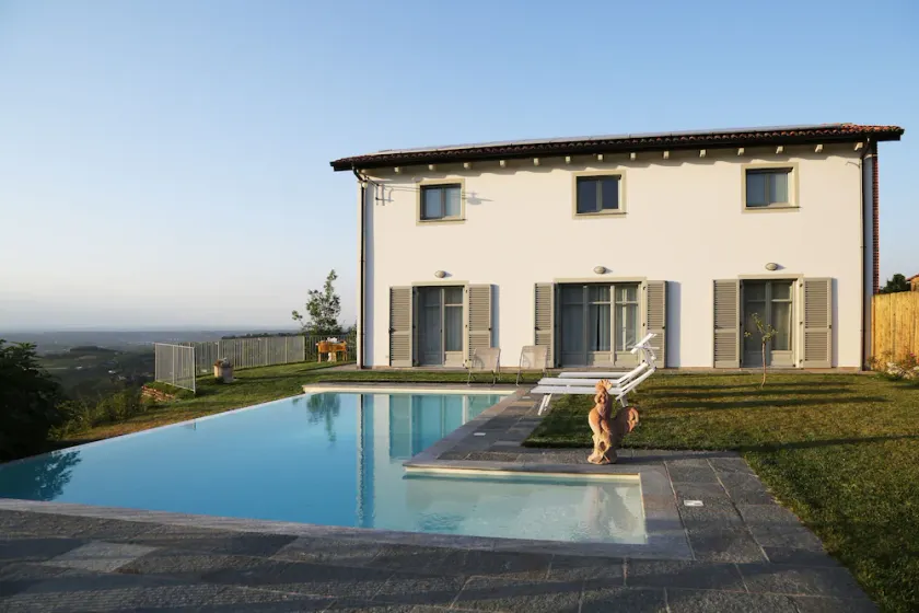 Charmante villa et piscine parmi les collines de l'UNESCO de Monferrato ... vue imprenable !! - Image 1