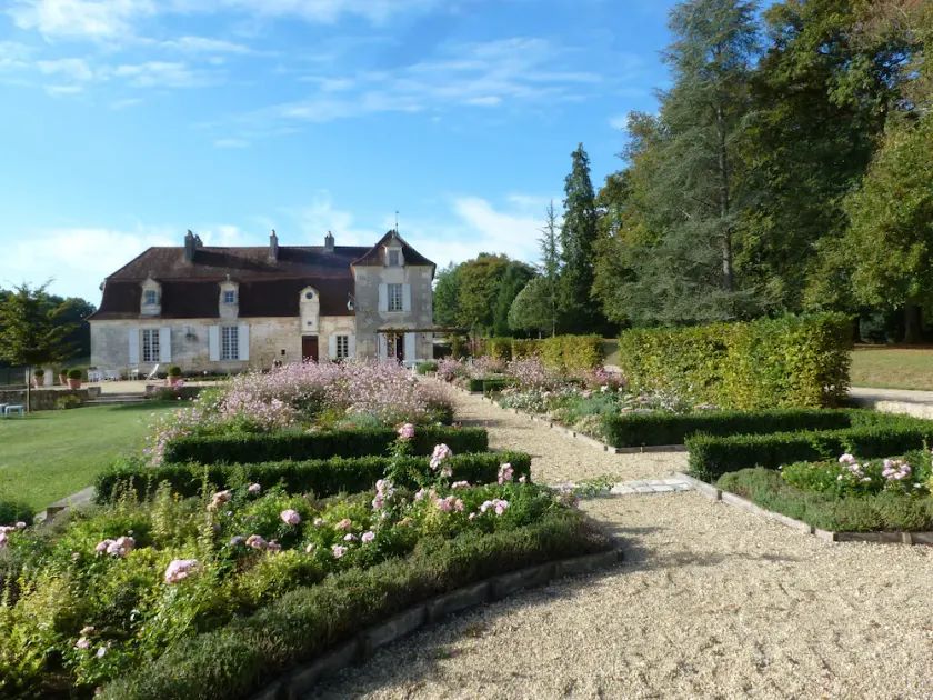 smuk syttende chartreuse, alle komfort, indhegnet pool, nær Bergerac - Image 1