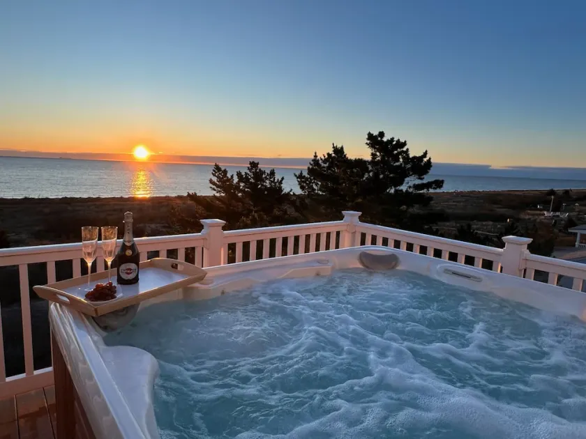 Gorgeous pano views, Beach Front Access and hot tub! Your peaceful escape!  - Image 1