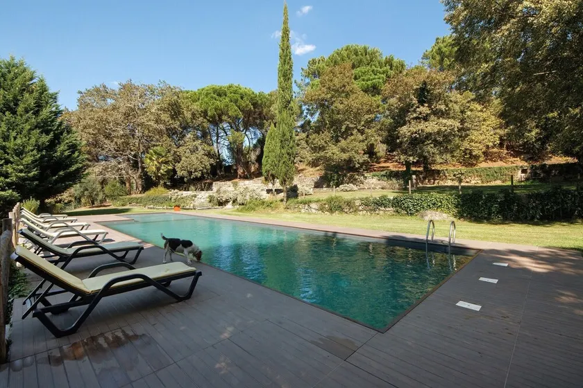 Ferienhaus 'Casa De Andrães Pomar' mit Gemeinschaftspool, privater Terrasse und WLAN - Image 1