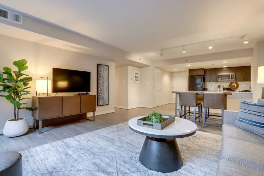 Sojourn Courtland Towers - Image 1