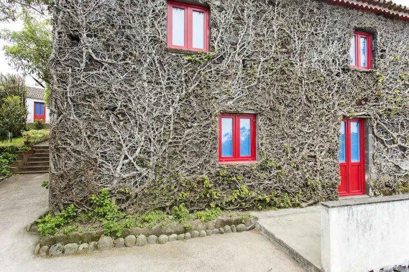 Country charm with superb views of the sea and north coast of São Miguel - Image 1