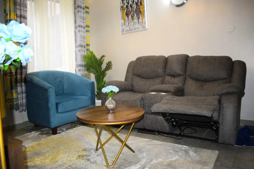 A comfy and modern one bedroom apartment - Image 1